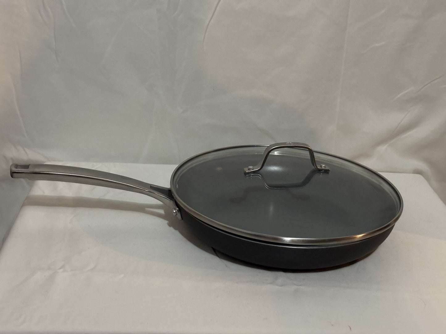 Calphalon Classic 12 Inch Non-Stick Skillet Fry Pan W/Glass Lid, NEW