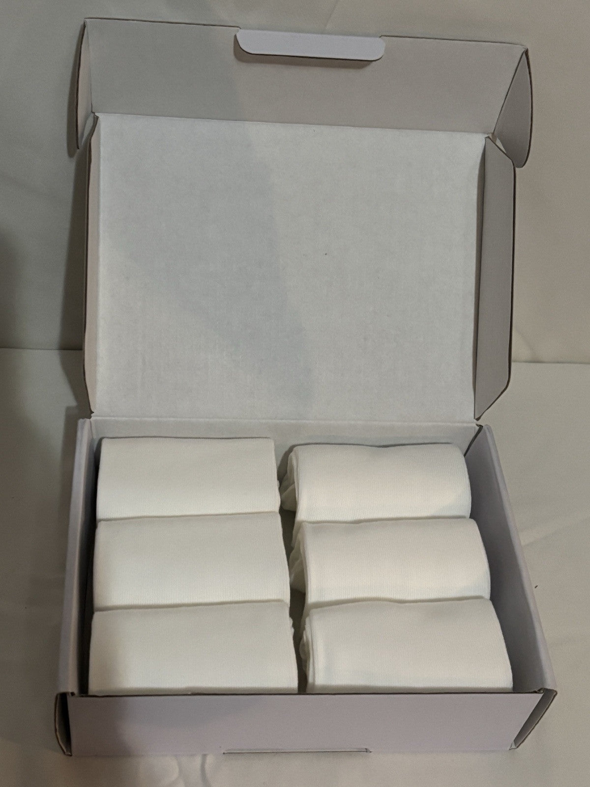 SOLOOM CREW SOCKS, 6 PAIRS, WOMEN'S MEDIUM WHITE ~NEW IN BOX~